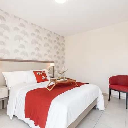 Senior Marina Bay * ヴィルヌーヴ・ルベ